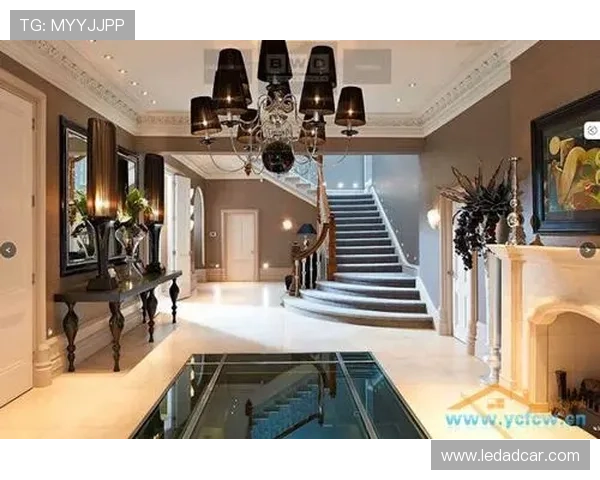 欧美足球明星豪宅揭秘：奢华生活背后的家居设计与风格